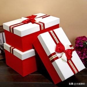 送老师什么礼物（送老师什么礼物不贵重却有诚意）