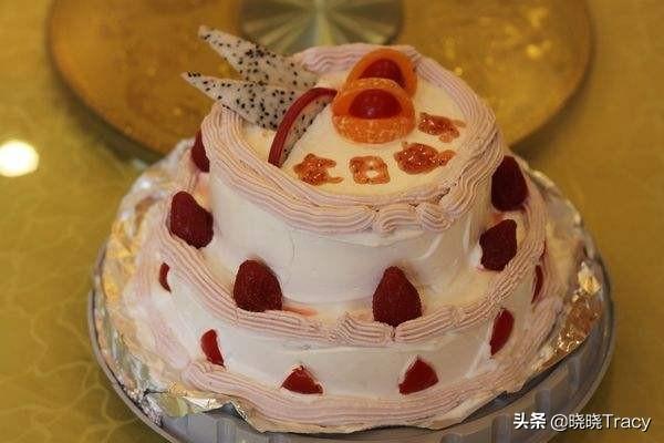 男生生日送什么礼物好（生日送男生什么礼物比较好）