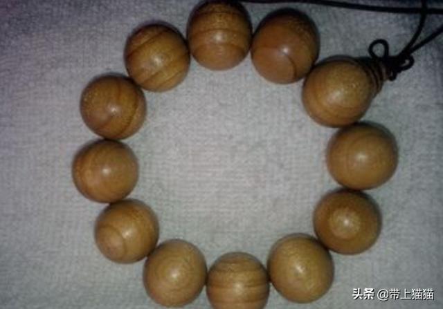 金丝楠木手串怎么盘（金丝楠木手串图片大全大图）